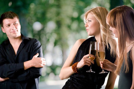 man-looking-at-woman